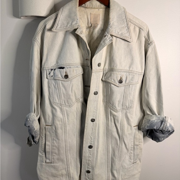 H&M Jackets & Blazers - H&M Light Wash Denim Jacket Small